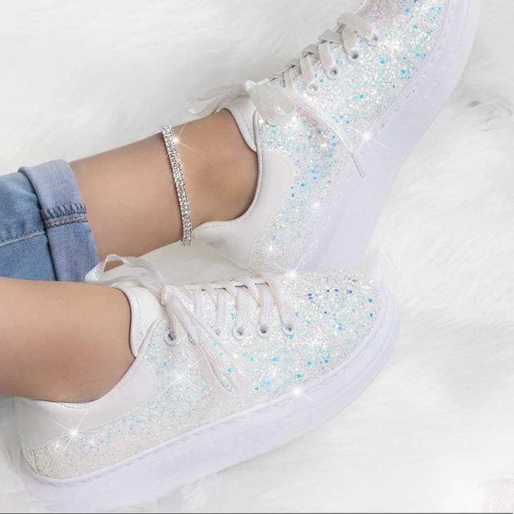 ✨NWT White Glitter Bridal Sneakers ✨